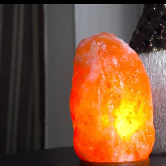 Himalayan Salt Lamp - Picture 6 of 10